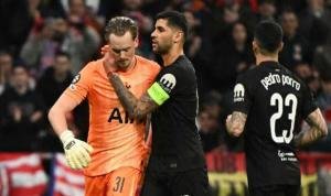 Pertama Main di Liga Champions, Spurs Hancurkan Karier Kiper 323 Miliar