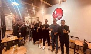 Dukung Industri Kreatif Sulsel, Ketua DPW PBB Booking Satu Studio Nobar Film Toko Perlengkapan Mayat