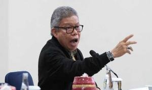 Penyidik Polda Sulsel Cecar 38 Pertanyaan ke Taufan Pawe Terkait Kasus Korupsi Dinkes Parepare Penyidik Polda Sulsel Cecar 38 Pertanyaan ke Taufan Pawe Terkait Kasus Korupsi Dinkes Parepare