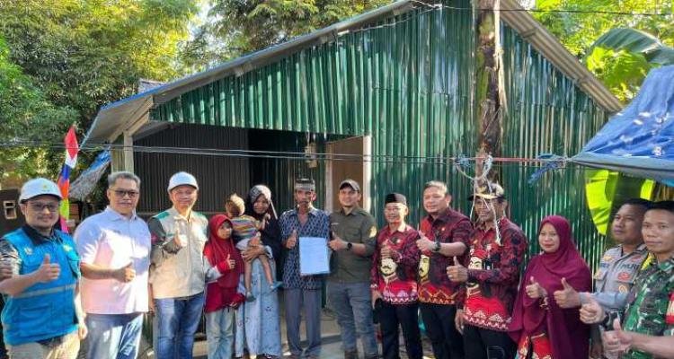 Benteng Kupa-Pemkab Gowa Bedah Rumah Warga Miskin, Program 100 Hari Bupati Baru