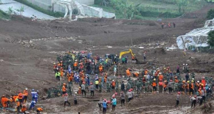 TNI AL Pastikan 23 Prajurit Terbaik  Tertimpa Longsor di Cisarua 