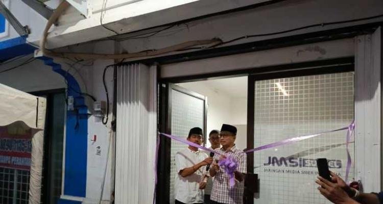 Resmikan Kantor JMSI Sulsel, Kadis Kominfo Sulsel Tekankan Pentingnya Media Bebas Hoaks