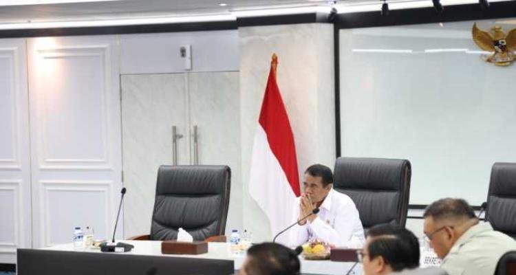 Bupati Kolaka Laporkan Dampak Kebijakan Harga Gabah Mentan 