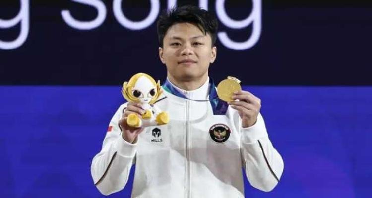 Lifter Asal Sulsel, Rahmat Erwin Abdullah Sumbang Emas Kedua untuk Indonesia di Asian Games 2026