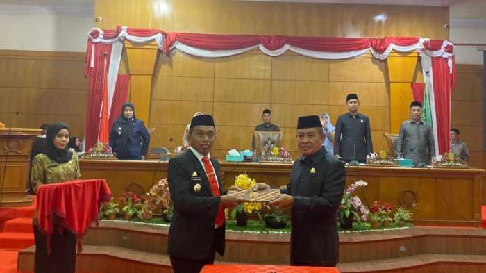 Bupati Sidrap Bawa Semua OPD, Dandim dan Polres Juga Hadiri Rapat Paripurna, Ketua DPRD Memuji  