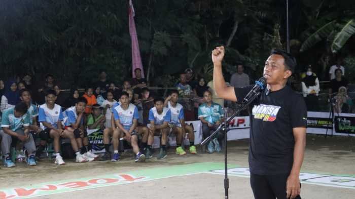 Turnamen Voli Manisa Cup III Resmi Dibuka, Bupati dan Kapolres Sidrap Puji Kualitas Lapangan