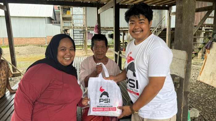 Konsisten Hadir di Tengah Masyarakat, Kader PSI Sulsel Tebar Kebaikan di Pinrang