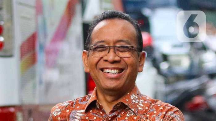 Pratikno Dirumorkan Mundur dari Kabinet, Istana Membantah