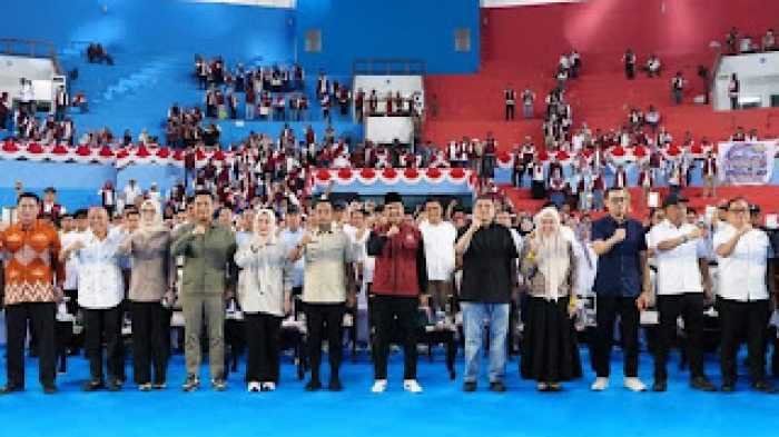 Walikota Bersama Mensos di Peluncuran Gerakan Peduli Tetangga di Makassar