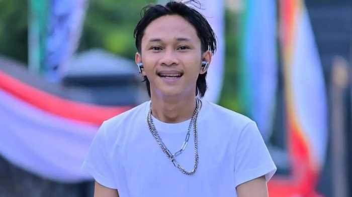 Fahar Sadboy Beli Punya Rumah Besar, harga Rp 15 Miliar? 
