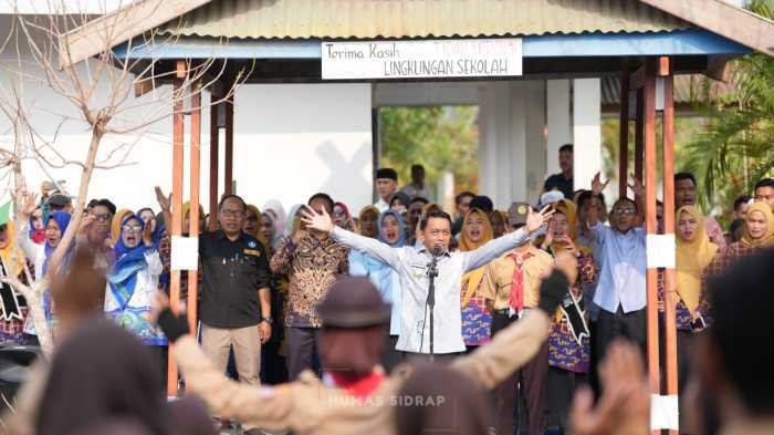 Bupati Sidrap Jadi Pembina Apel Pagi di SMPN 2, Motivasi Siswa Kejar Prestasi